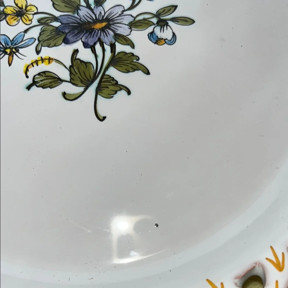 Decorative Floral Ceramic Plate with‎ pierced rim Heart Cutouts France